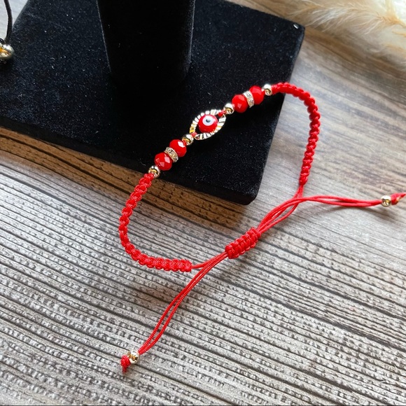NWOT : Evil Eye Red Bracelet- - Picture 13 of 15